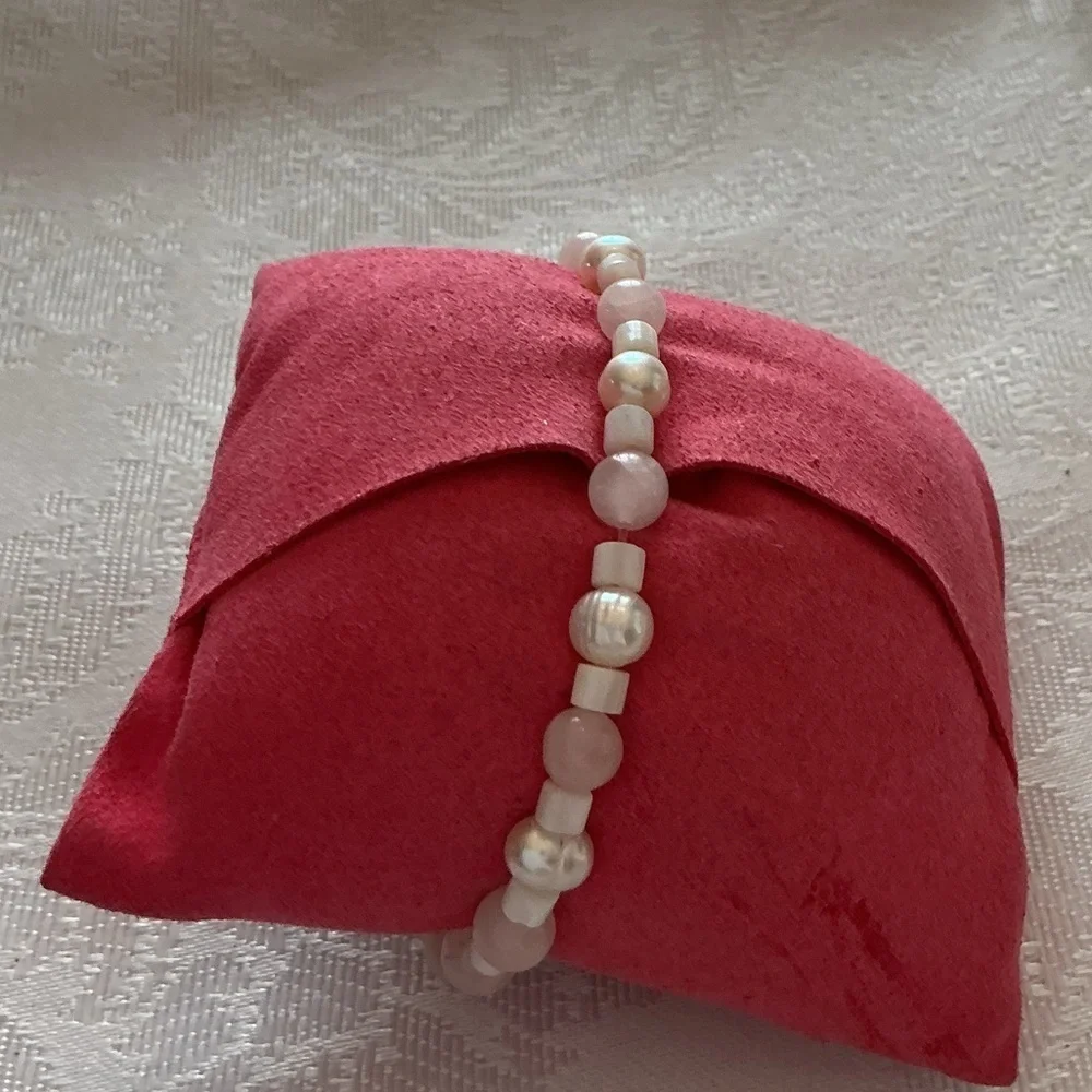 Rose Quartz Pearl Bracelet and Earring Set